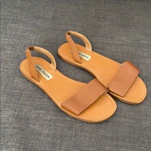 SOLD*** Steve Madden Slingback sandals